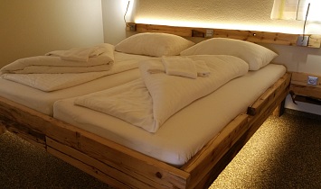 Double bed to enjoy a deep, relaxing slumber